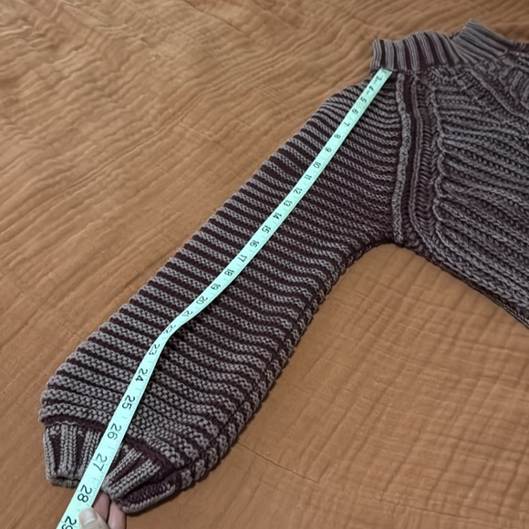 Free People mock neck cropped balloon sleeve sweater - Picture 6 of 8